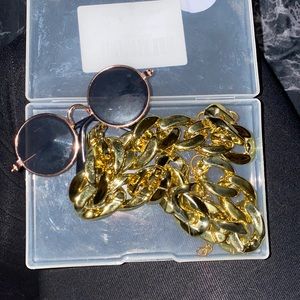 Cat sun glasses and plastic gold chain